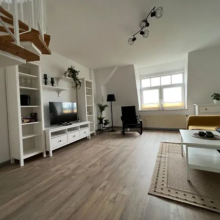 Wunderschoene Mit Balkon In