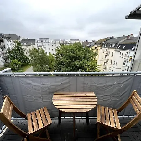 Wunderschoene Mit Balkon In Apartamento Plauen
